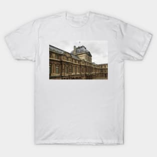 A Morning At The Louvre © T-Shirt